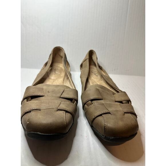 Life Stride Size 9.5 Brown Neutral Woven Closed Toe Boho Vacation Flats - Picture 2 of 9